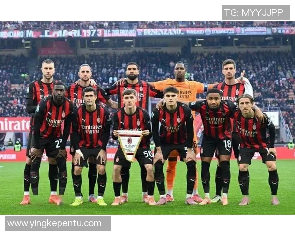 足总杯激战：AC米兰与里昂战平后点球大战引发全场热烈反响